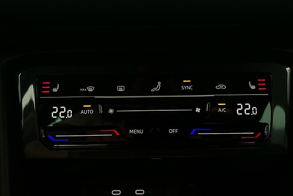 Volkswagen Tiguan 15 of 23