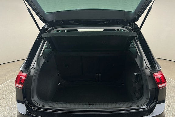Volkswagen Tiguan 14 of 23