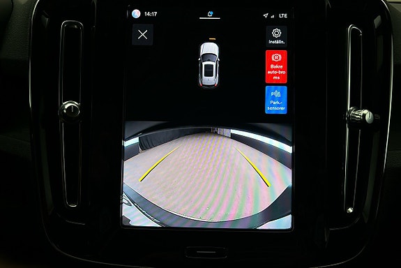 Volvo XC40 24 of 25