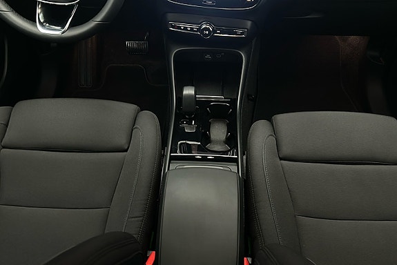 Volvo XC40 9 of 25