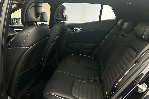 Kia Sportage 13 of 28