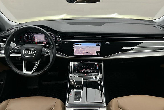 Audi Q8 6 of 27