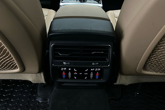 Audi Q8 22 of 27