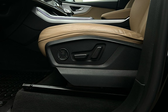 Audi Q8 18 of 27