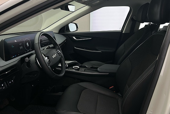 Kia EV6 10 of 24