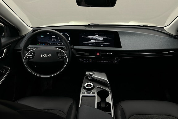 Kia EV6 6 of 24