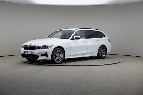BMW 330e