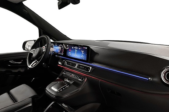 Mercedes-Benz V300 d 9 of 16