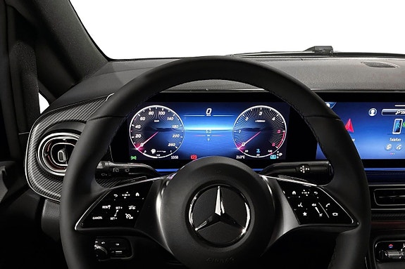 Mercedes-Benz V300 d 7 of 16