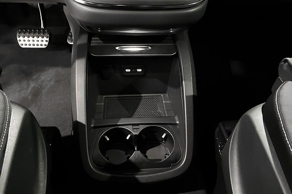 Mercedes-Benz V300 d 15 of 16