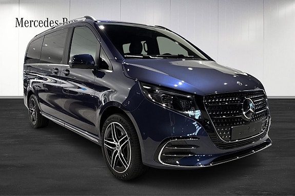 Mercedes-Benz V300 d 2 of 5