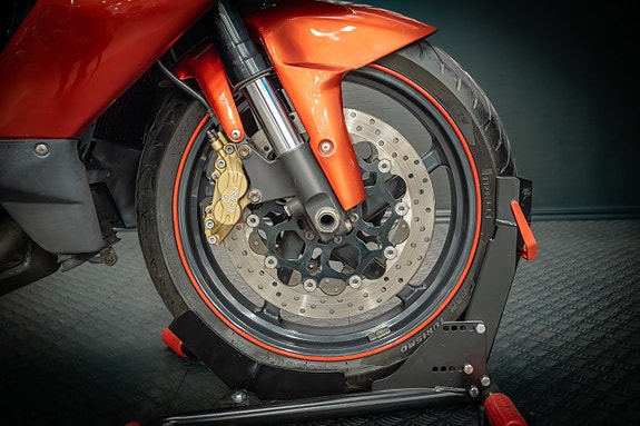Aprilia SL1000 Falco 5 of 15