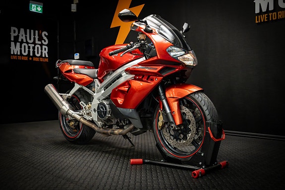 Aprilia SL1000 Falco 3 of 15