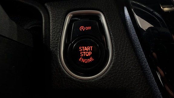 BMW 318d 18 of 25