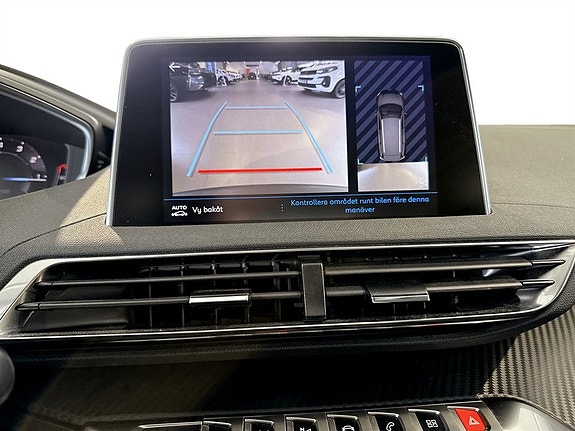 Peugeot 5008 11 of 18