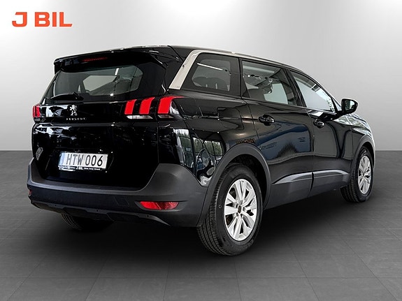 Peugeot 5008 3 of 5