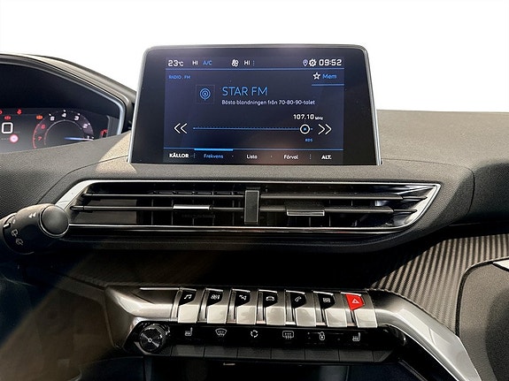 Peugeot 5008 12 of 18