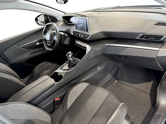 Peugeot 5008 14 of 18