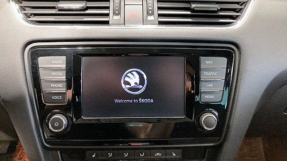 Skoda Octavia 11 of 15