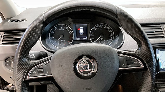 Skoda Octavia 14 of 15