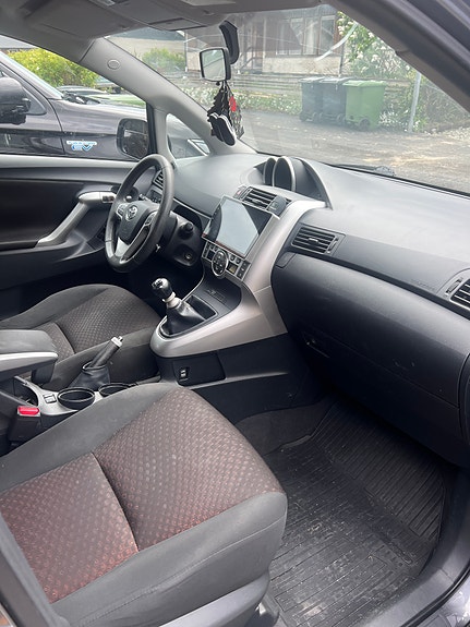 Toyota Verso 5 of 5