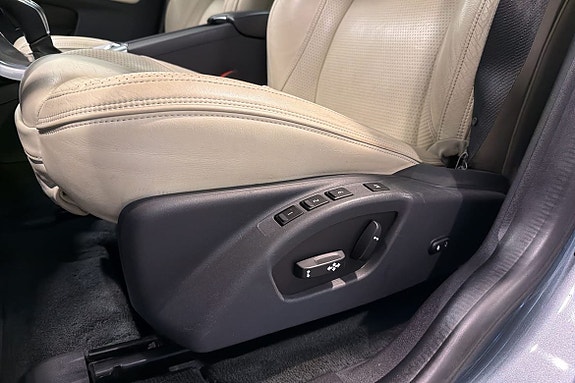 Volvo XC60 14 of 20