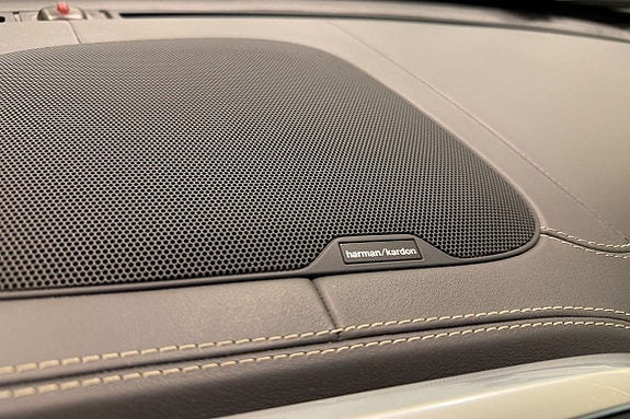 Volvo XC60 16 of 20