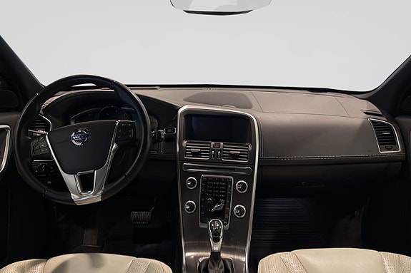 Volvo XC60 8 of 20