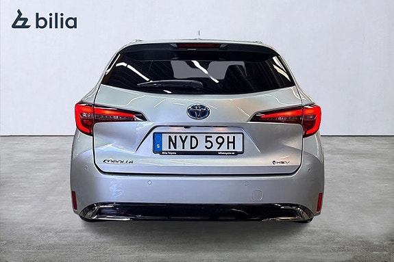Toyota Corolla 5 of 21