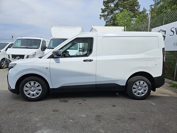 Ford Transit Courier 10 of 25