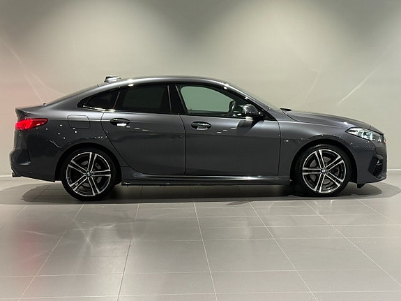 BMW 220d 3 of 5