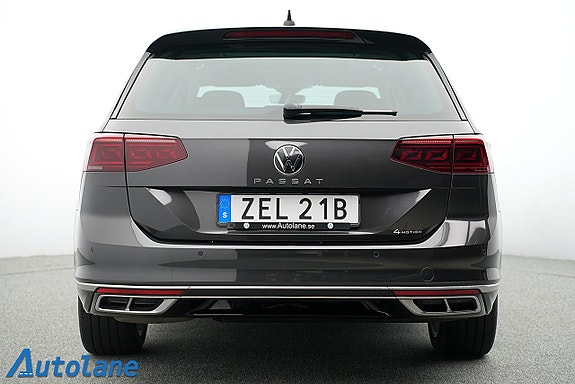 Volkswagen Passat 11 of 28