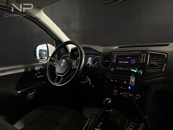 Volkswagen Amarok 12 of 25