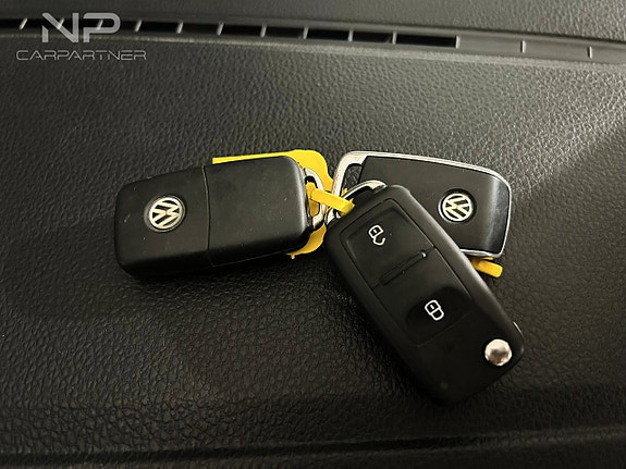 Volkswagen Amarok 25 of 25