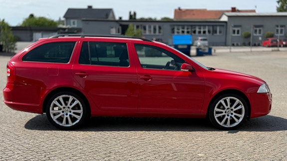 Skoda Octavia 3 of 5