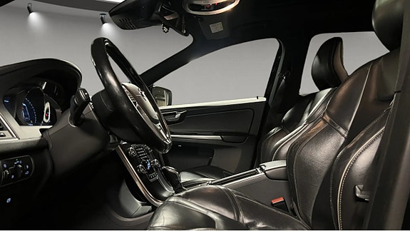 Volvo XC60 5 of 5