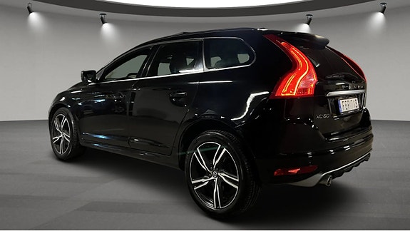 Volvo XC60 4 of 5