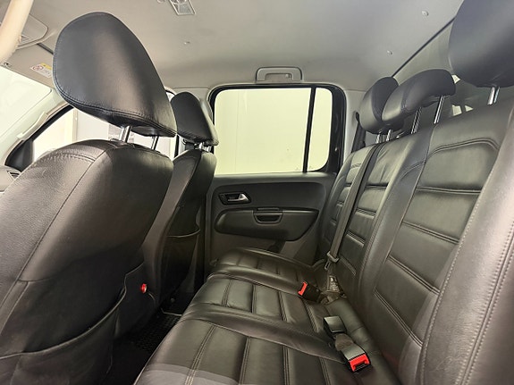 Volkswagen Amarok 27 of 30
