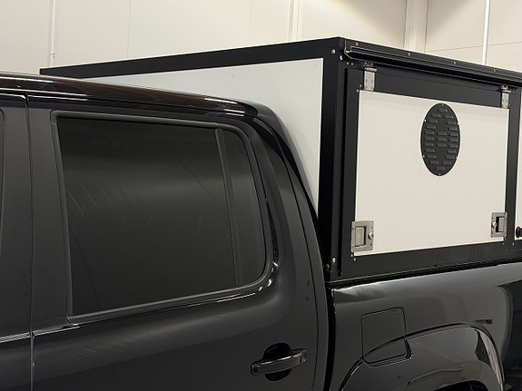 Volkswagen Amarok 8 of 30