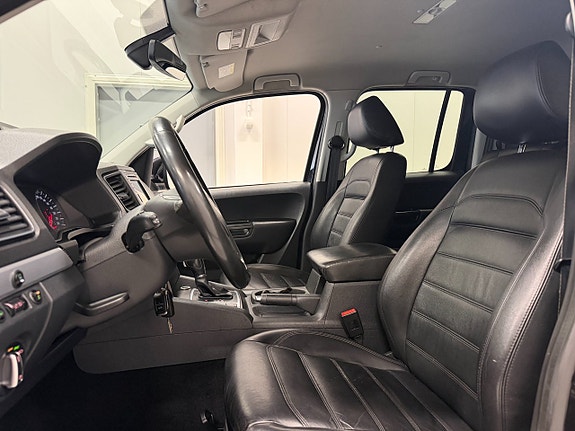 Volkswagen Amarok 25 of 30