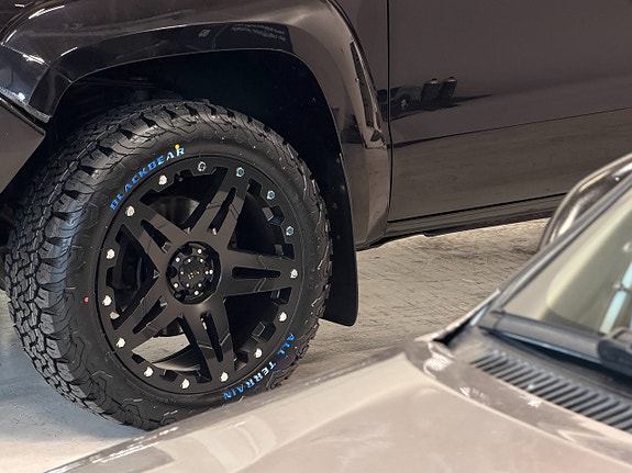 Volkswagen Amarok 7 of 30