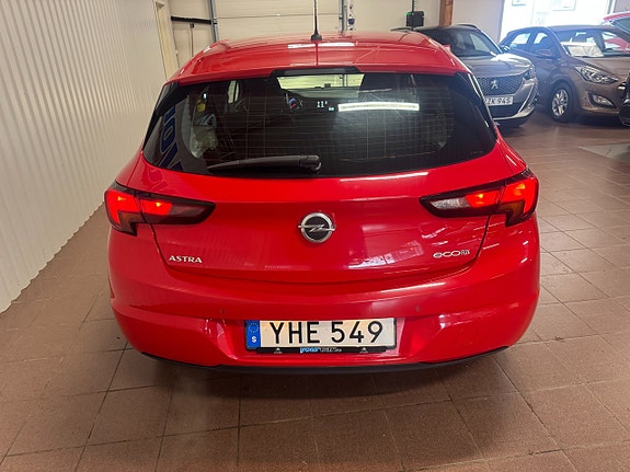 Opel Astra 3 of 5