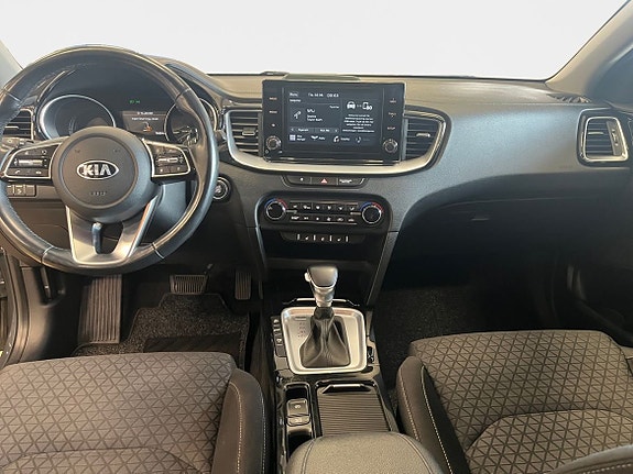 Kia Ceed 10 of 15