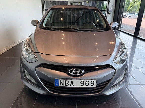 Hyundai i30 4 of 8
