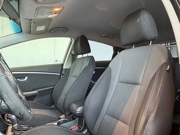 Hyundai i30 6 of 8