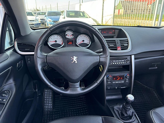 Peugeot 207 CC 10 of 25