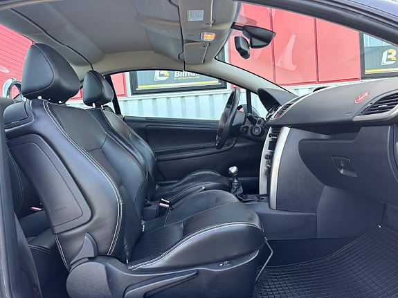 Peugeot 207 CC 17 of 25