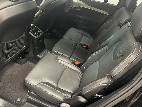 Volvo XC90 5 of 5