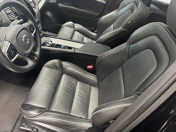 Volvo XC90 4 of 5