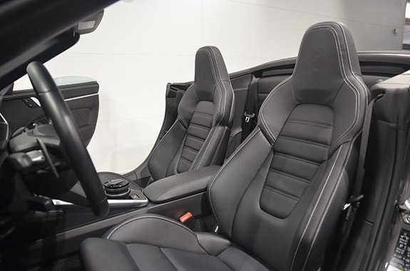 Porsche 911 Carrera GTS 12 of 20